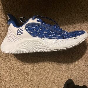 Size 5 Curry 9 flow